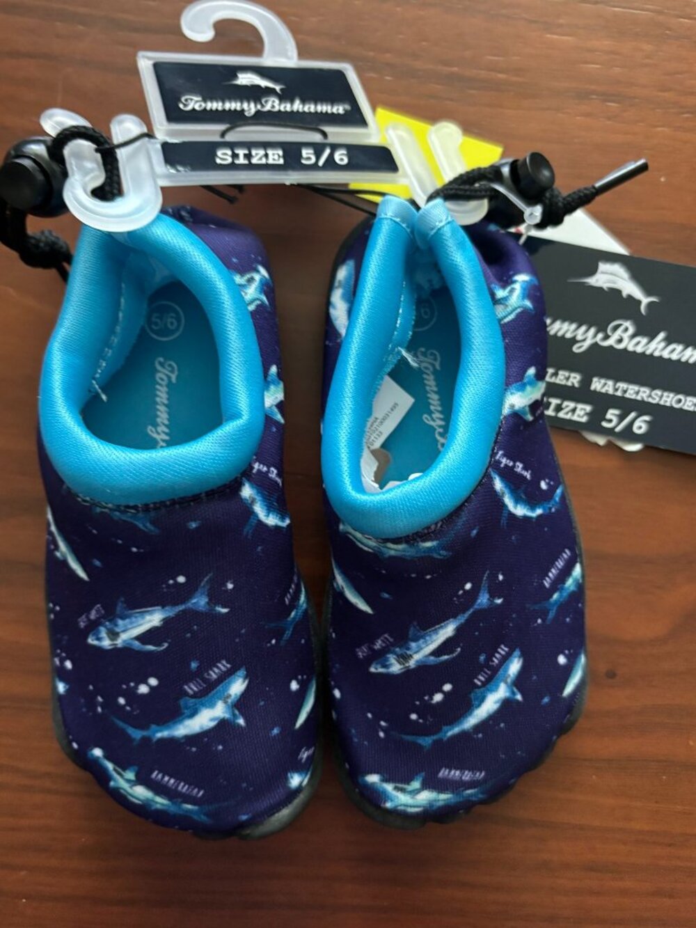 Tommy Bahama Kids Shark Water Shoes Navy Blue Size 5/6 NWT